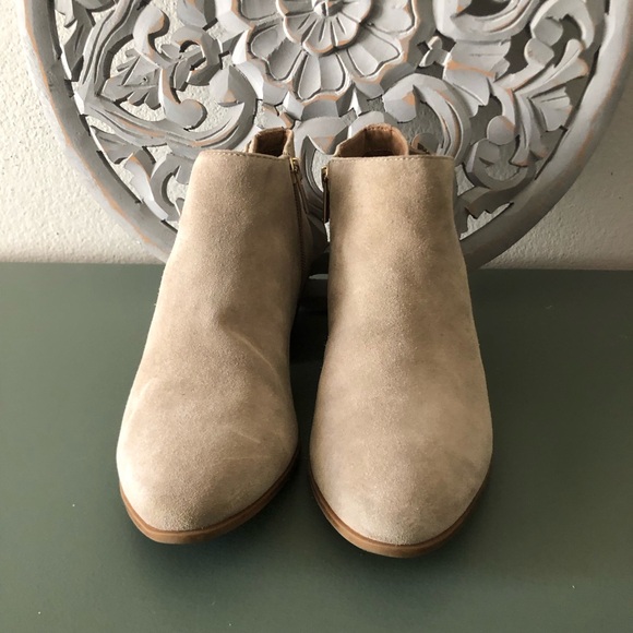 Clarks suede western ankle booties taupe 7.0 - Picture 2 of 8
